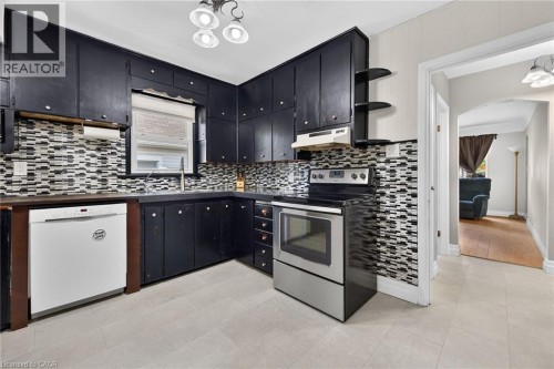302 East 28Th Street, Hamilton, ON 