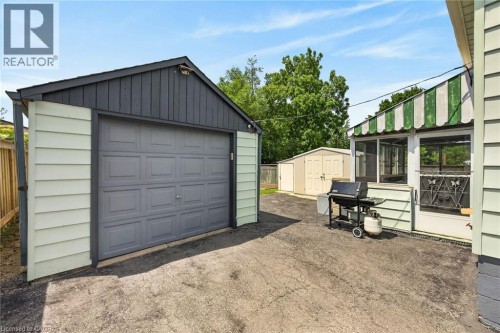 302 East 28Th Street, Hamilton, ON 