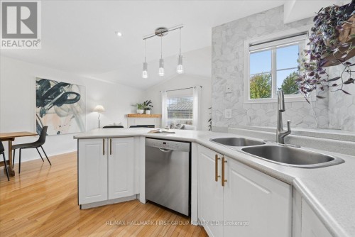 67 Epps Crescent, Ajax, ON 