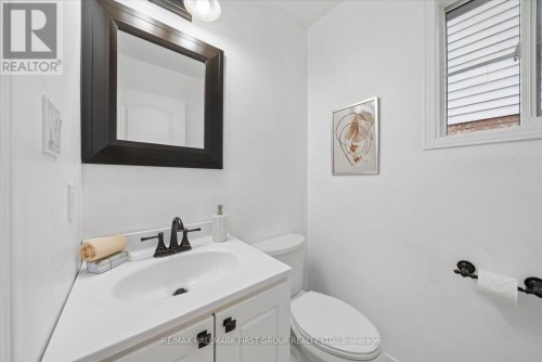 67 Epps Crescent, Ajax, ON 