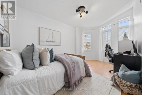 67 Epps Crescent, Ajax, ON 