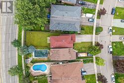 76 LIONHEAD TRAIL Toronto, ON M1B 2J6