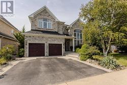 2194 BERWICK DRIVE  Burlington, ON L7M 5C3