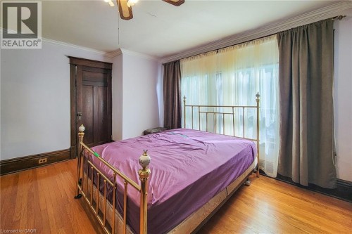 12 Leinster Avenue S, Hamilton, ON 