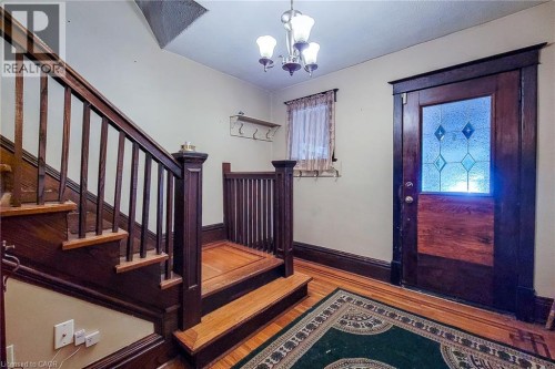 12 Leinster Avenue S, Hamilton, ON 