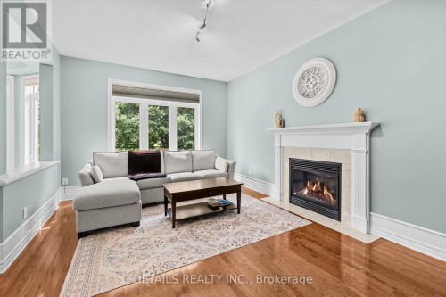 30 Cedar Valley Drive, Ottawa, ON 