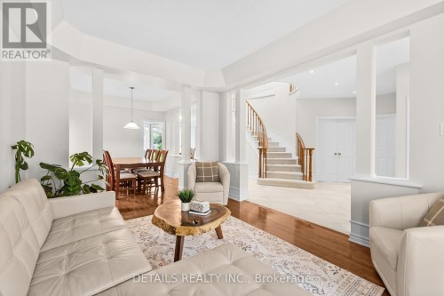 30 Cedar Valley Drive, Ottawa, ON 