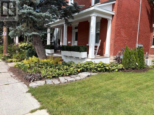 A - 149 CONCORD STREET , Ottawa, Ontario K1S 0Z3 2