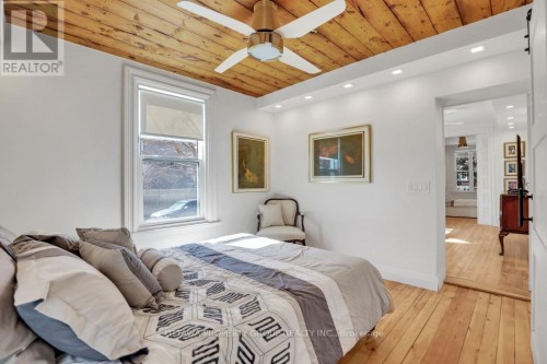 A - 149 CONCORD STREET , Ottawa, Ontario K1S 0Z3 5