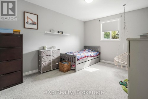 29 Maple Street, Mapleton, ON 