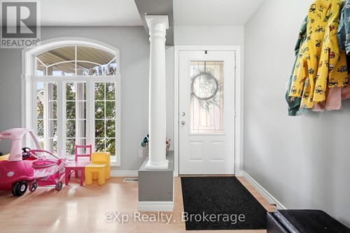 29 Maple Street, Mapleton, ON 