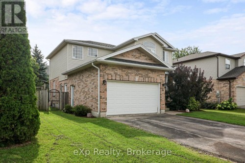 29 Maple Street, Mapleton, ON 