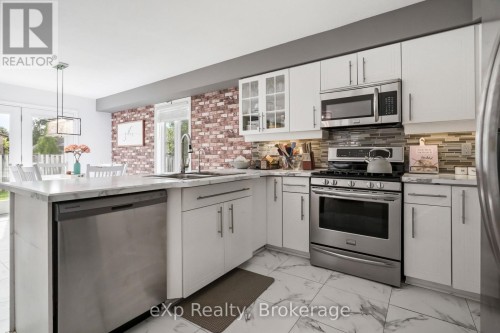 29 Maple Street, Mapleton, ON 