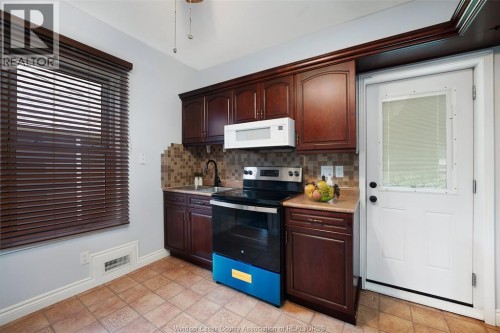 1620 Drouillard, Windsor, ON 