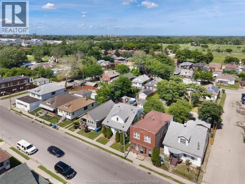 1620 Drouillard, Windsor, ON 