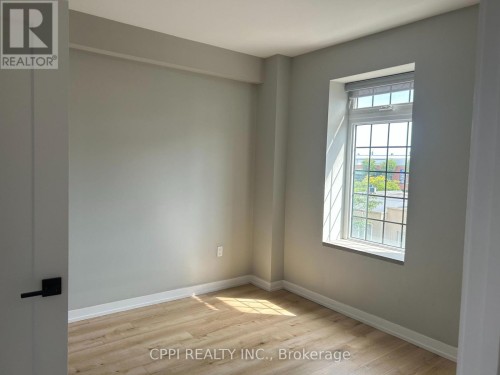 301 - 70 KING STREET E , Oshawa, Ontario L1H 0A2 5