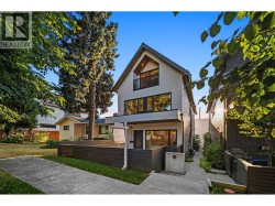 5405 WALES STREET  Vancouver, BC V5R 3M9