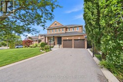 65 BURNHAVEN AVENUE  Vaughan, ON L6A 2P2