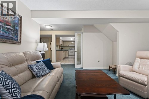 1141 Lockhart Road, Burlington, ON 