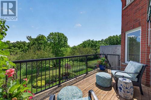 Some owners have extended their decks 2x the size - 112 Fairwood Place W, Burlington, ON 
