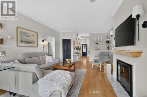 112 Fairwood Place W, Burlington, ON 