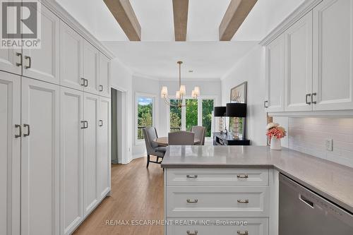 112 Fairwood Place W, Burlington, ON 