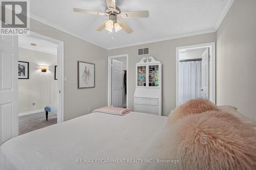 112 Fairwood Place W, Burlington, ON 