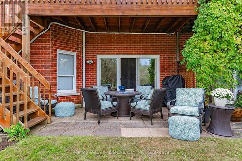 112 Fairwood Place W, Burlington, ON 