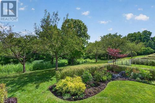112 Fairwood Place W, Burlington, ON 