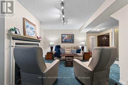 1141 Lockhart Road, Burlington, ON 