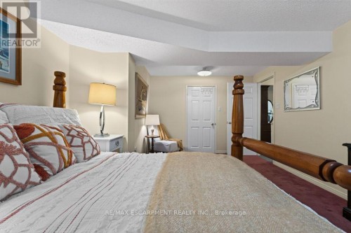 1141 Lockhart Road, Burlington, ON 