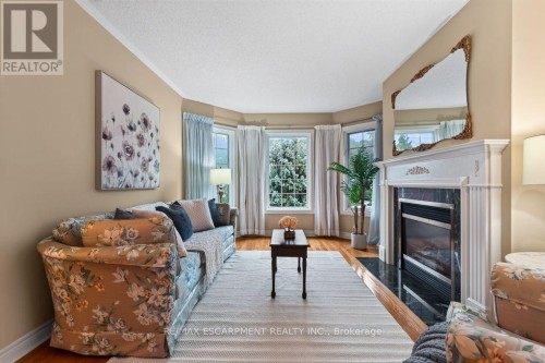 1141 Lockhart Road, Burlington, ON 