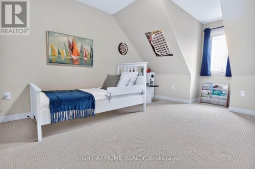16 Rolling Lane, Hamilton, ON 