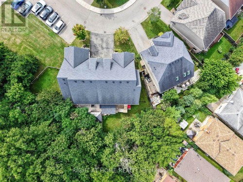 16 Rolling Lane, Hamilton, ON 
