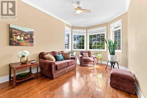 121 Bartlett Private, Ottawa, ON 