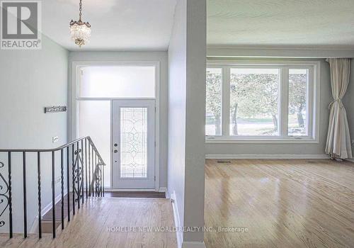23 CHASE ROAD , Toronto, Ontario M2J 2S1 3