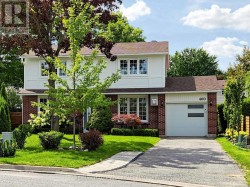 .400 HANDLEY CRESCENT  Newmarket, ON L3Y 4T4