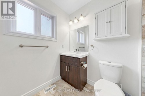5588 Highbank Road, Mississauga, ON 