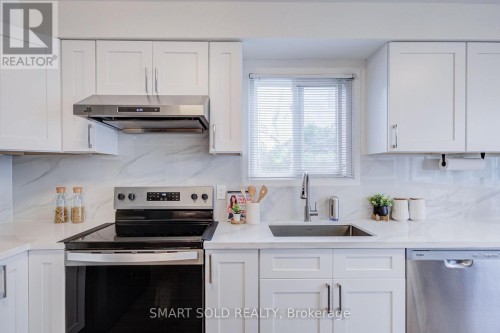 857 Messenger Meadow Drive, Mississauga, ON 