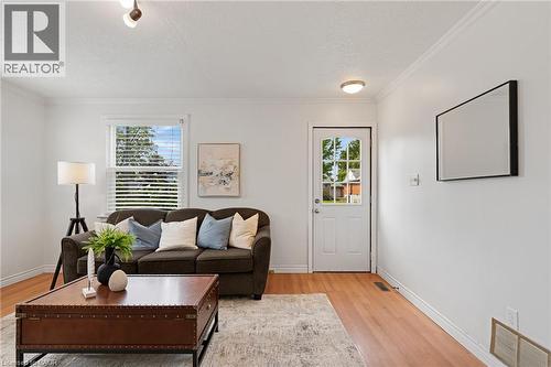 197 Ninth Avenue, Kitchener, ON 