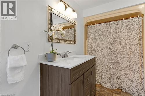 197 Ninth Avenue, Kitchener, ON 