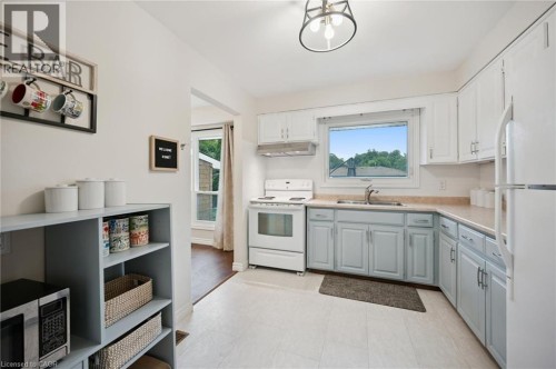 37 Shadeland Crescent, Kitchener, ON 