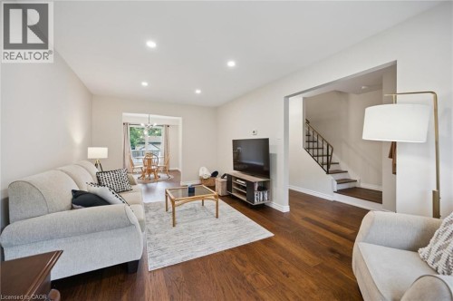 37 Shadeland Crescent, Kitchener, ON 