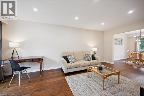 37 Shadeland Crescent, Kitchener, ON 