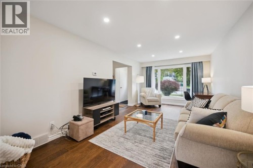 37 Shadeland Crescent, Kitchener, ON 