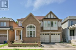 57 HOPKINSON CRESCENT  Ajax, ON L1T 4G4