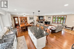 MAINFLOOR BRIGHT AND SPACIOUS - 