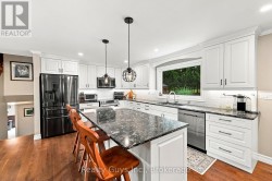 GORGEOUS UPDATED KITCHEN - 
