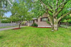 54 MANITOULIN DRIVE  London East (East O), ON N5W 1M4