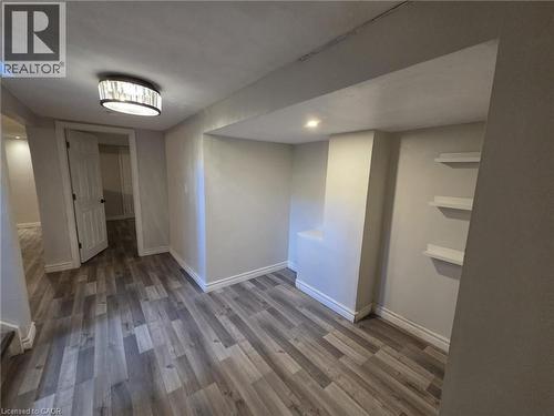 32 BIRCHPARK Drive Unit# Lower , Grimsby, Ontario L3M 4N1 3